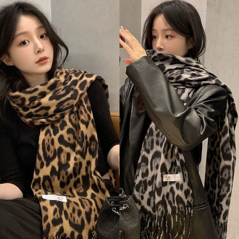 Women'S Winter Accessories Set - 2025 New Retro Silk Leopard Pattern