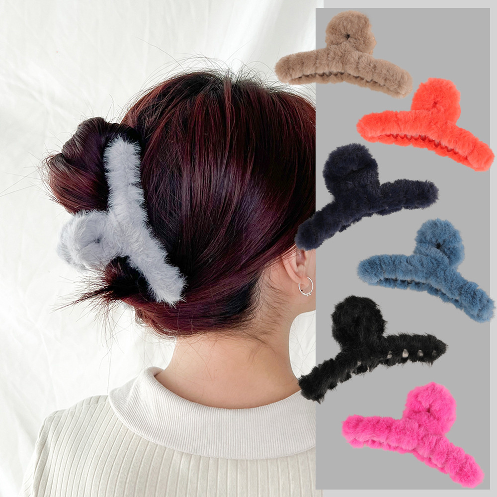 Winter Plush Hair Claw Elegant - огляд і ціна Women'S Winter Accessories Set