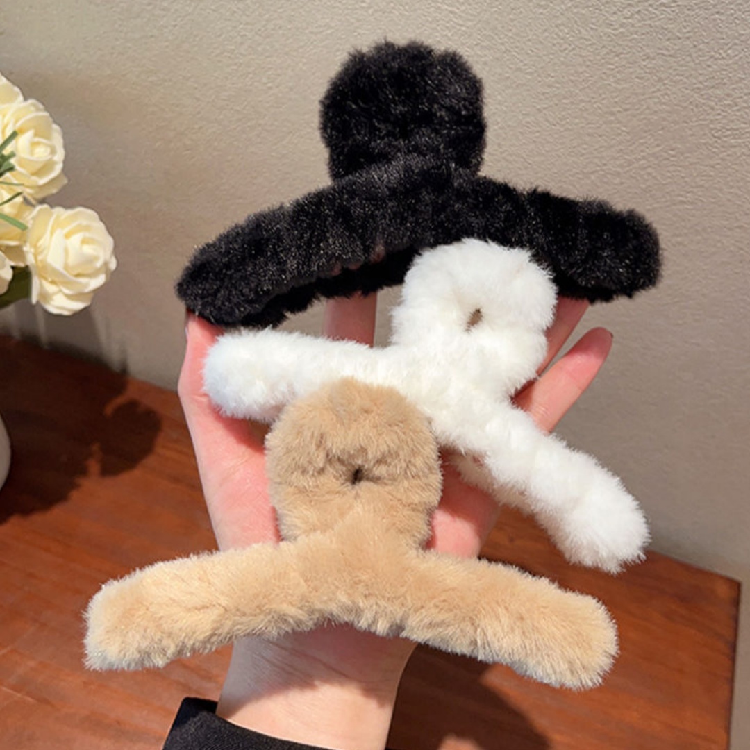 Winter Plush Hair Claw Elegant - огляд і ціна Women'S Winter Accessories Set