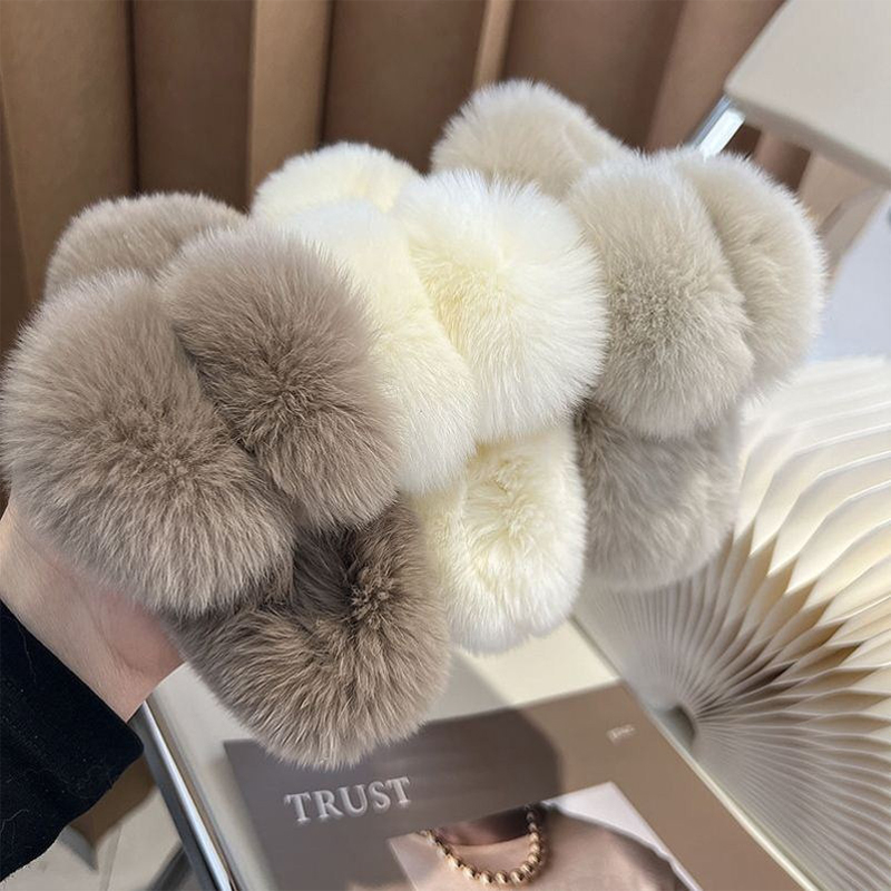 Winter Faux Fur Hair Claw Rabb - огляд і ціна Women'S Winter Accessories Set
