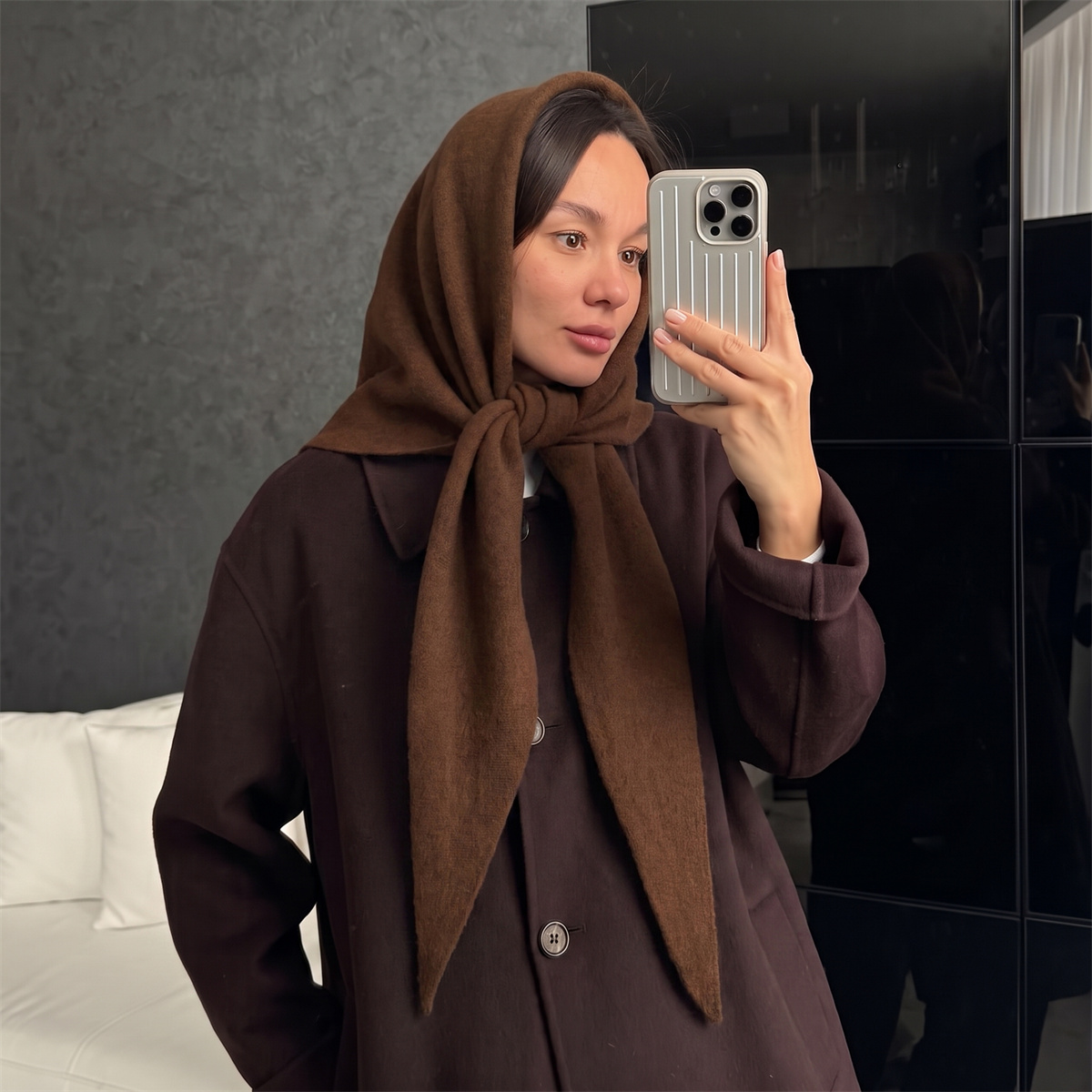 Warm Knit Triangle Wrap Shawl  - огляд і ціна Women'S Winter Accessories Set